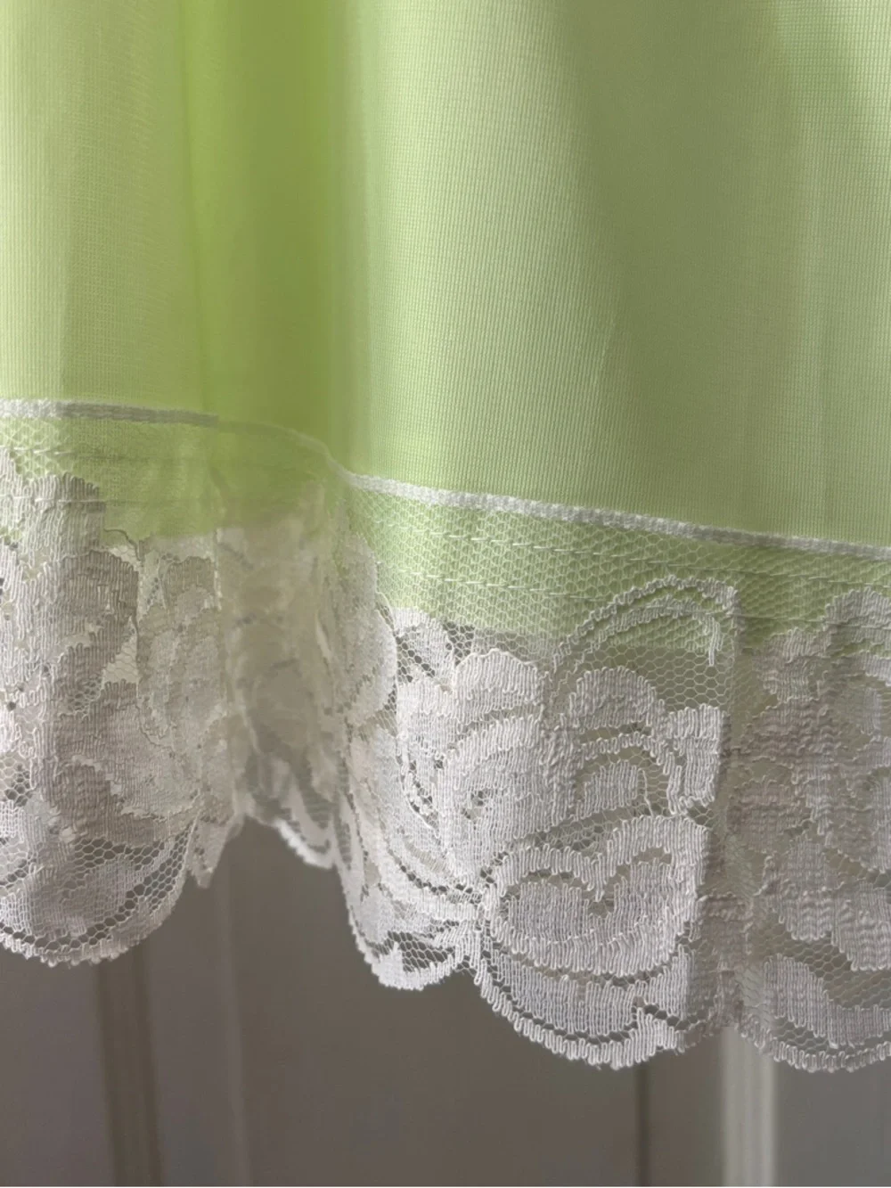 Vintage Pastel Green Lace Trim Half Slip Size XL - Picture 11 of 13